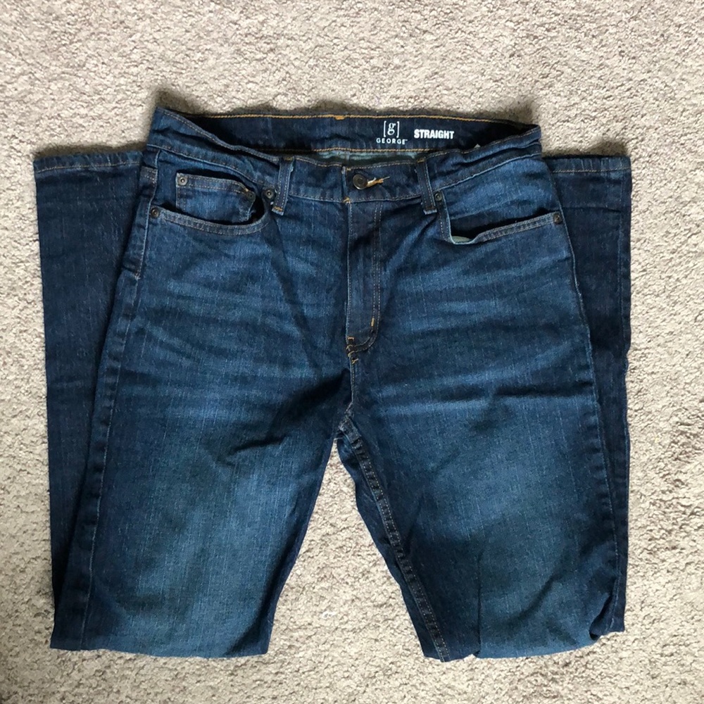 Men’s 32 by 32 Dark blue jeans